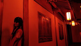 二、 现代化媒体平台对“午夜窗外现象”的叙事呈现