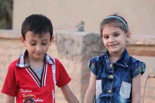 五、感情炸裂：父母哭泣与欢笑交织的真实场景（夸张渲染）