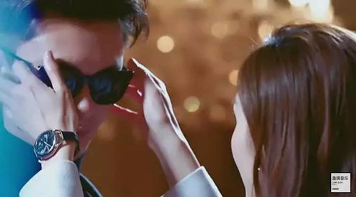 属蛇者：神秘魅力的相互吸引与信任机制的构建