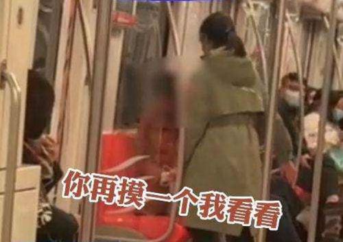 我为什么会梦见自己疯狂地给别人扇耳光呢？