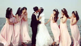 1976年属龙女性在多少岁步入二次婚姻？2026年感情婚姻运势如何？