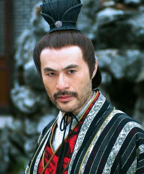 文献综述与理论框架