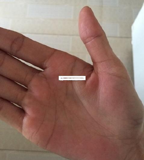 看手相易经，是看左手还是右手来判断命运？