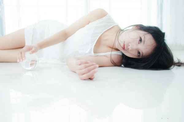 梦中拉屎预示着什么征兆？