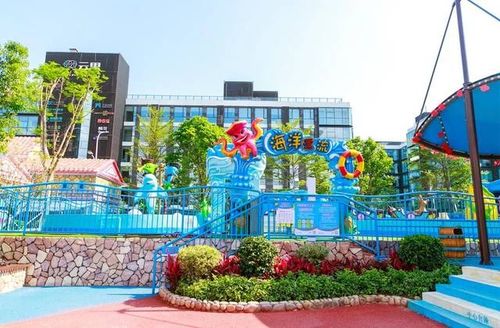 二、植物园区域：绿油油的一片——但别忘了踩坑！