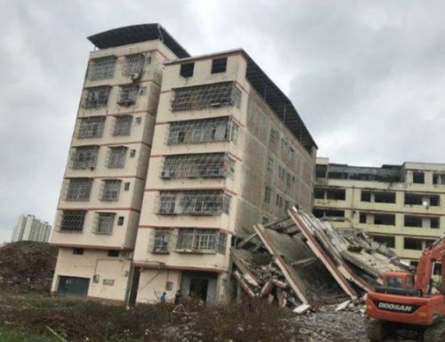 2018年吉日黄历中，哪一天适合拆房子？