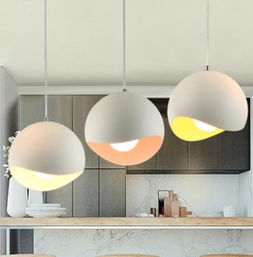 中山吊灯厂家直销，三个头或五个头吊灯，哪种风水更佳？