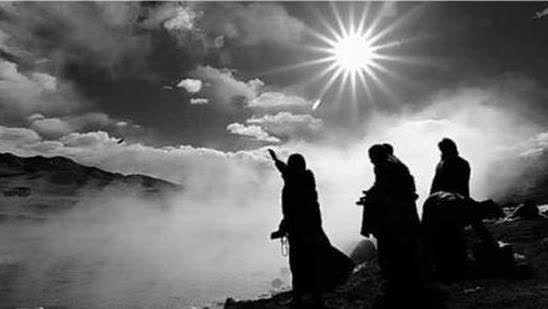 三、 恐怖谷效应与黑暗中的敌意想象