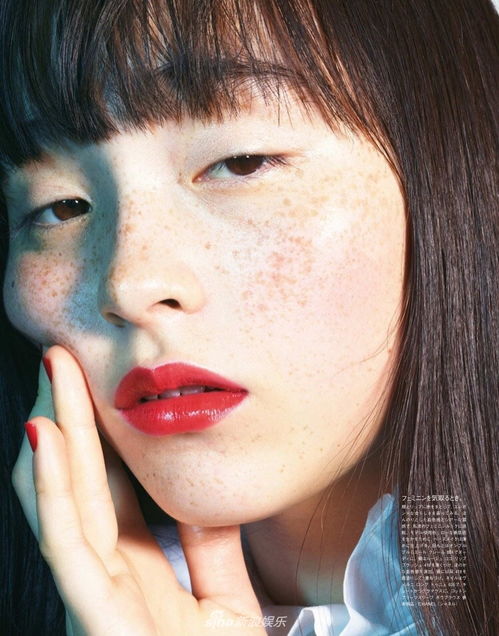 如何将八字眉单眼皮小眼睛改造成川字眉？