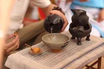 一、 传统方式背景与地域差异