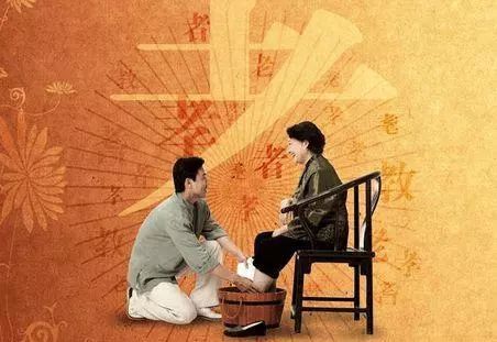 (1) 经济持续发展成功不能掩盖伦理缺陷