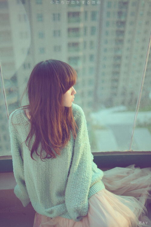 （一） 非主流美学的延续与情感宣泄机制