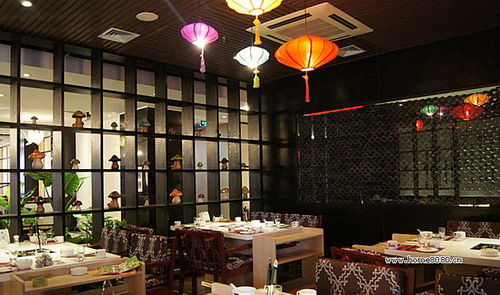 3. 招牌方向与文字颜色