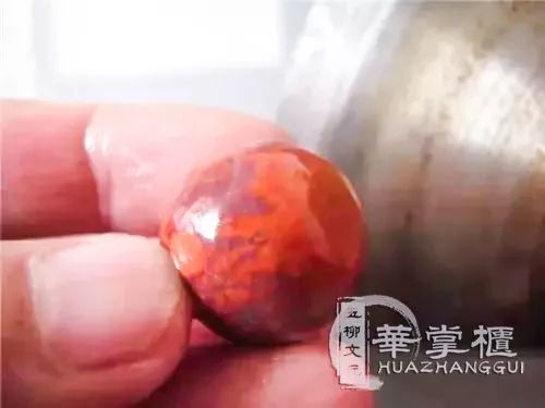 关于“女性不宜佩戴”观点的溯源与反思