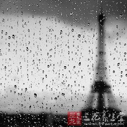 二、从现代心理学角度解读“梦想见雨”