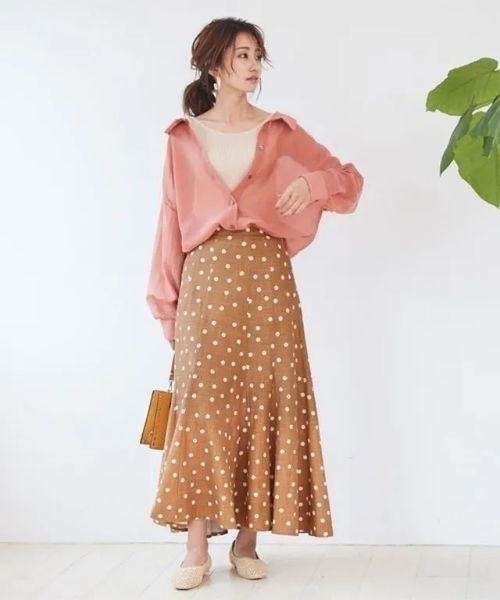 今天穿什么颜色的衣服，按照五行穿衣原则，12.30日穿什么颜色最吉利？