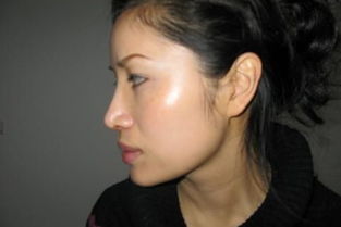 2. 鼻梁三弯与卧蚕干枯：奸诈与阴毒的古老警示