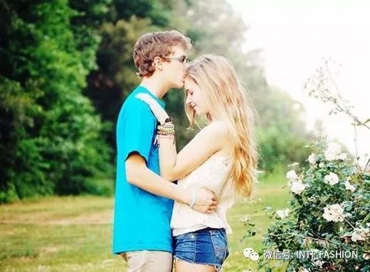 寓意爱情的独特名字，有没有什么好听的推荐？