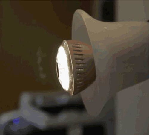 第一章：物理原因与隐喻解读