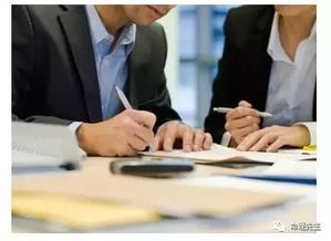 八字喜金水的人适合从事哪些职业或行业？