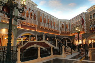 大三巴牌坊:人多到怀疑人生