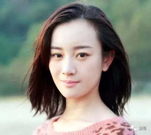 1. 黑色系服装的风水寓意