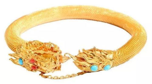 2026年蛇年本命年要佩戴什么首饰，其寓意是什么？