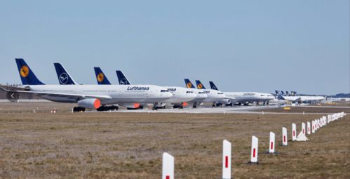 航空公司首当其冲