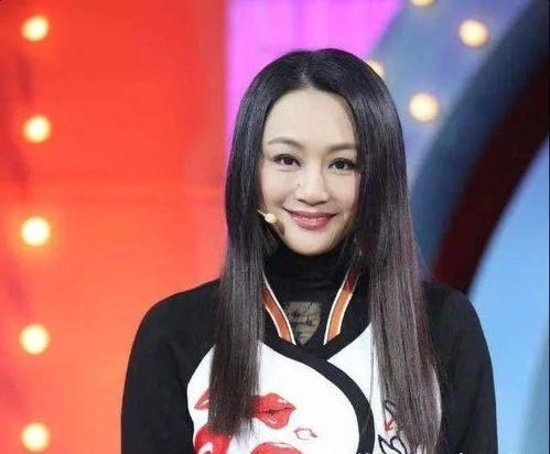 曹颖的生辰八字是什么，她在直播中推荐的那款护肤品叫什么名字？