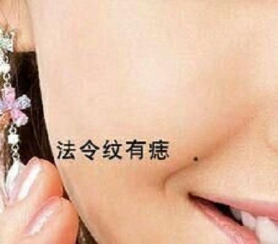 （一）高额——宽阔开阔且发髻高整齐之象征