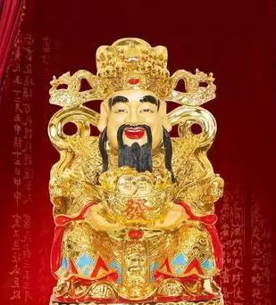 靠墙方位：稳固基业之象