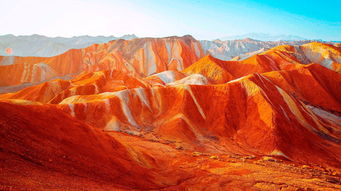 七彩丹霞：颜色太花了像个喝醉酒的调色师