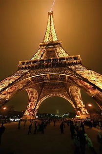 餐饮：挑战你的味蕾极限