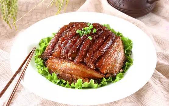 大碗扣肉的视觉冲击