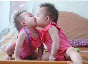 当我们在谈论双胞胎小名时我们在谈论什么