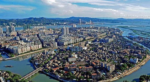 汕头老市区附近哪里有算八字的高人？
