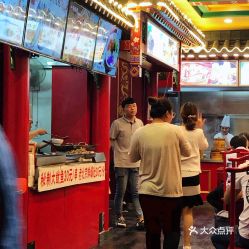 其他值得一逛但仍然令人崩溃的小吃街推荐