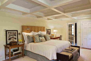 门的颜色选择：综合考量的多维视角