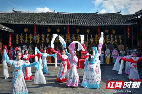 一、 目连戏：中国戏曲的“活化石”与历史渊源