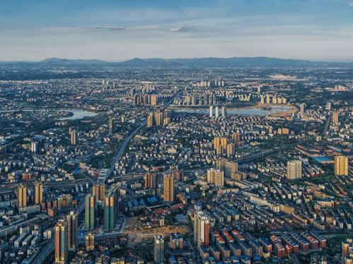 ：都市传说与历史持续发展遗迹——对荒废建筑现象的文化底蕴解读