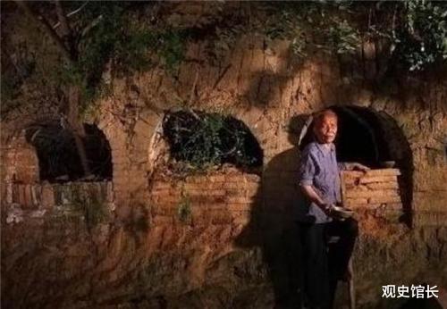 孝道频仍：务工在外亦不忘追思