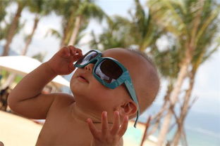 凌晨三点的三亚：第一次带娃旅行的崩溃与重生