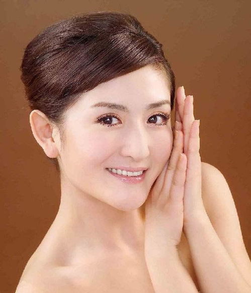 一、  腰腹部位：肾气充盈与事业根基的稳固