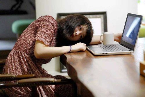 女命八字中老公占有欲强，如何调整八字减轻这种倾向？