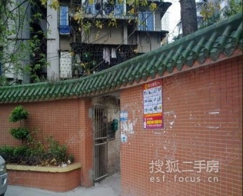 小区十字路口风水如何？附近祠堂风水会对小区有影响吗？