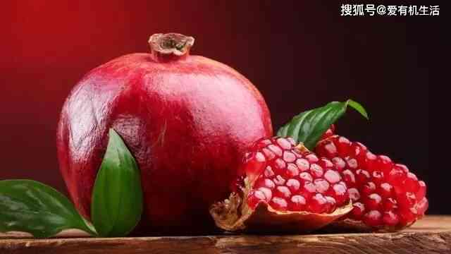 金命石榴木命搭配如何？海中金女石榴木男相配吗？