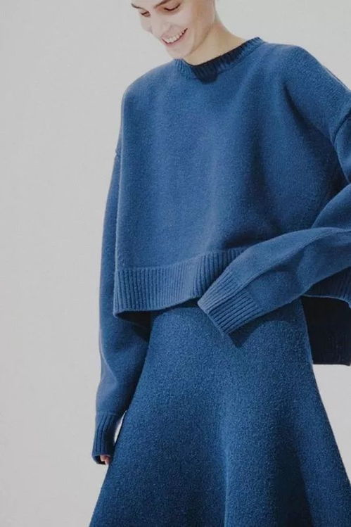 2025年春节五行色2月10日穿衣搭配如何选择？