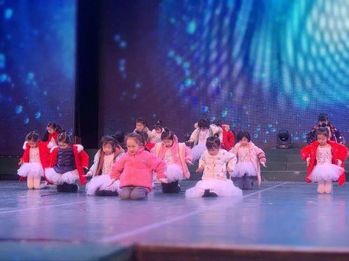 一、 春节序幕中传统元素的溯源与价值重审