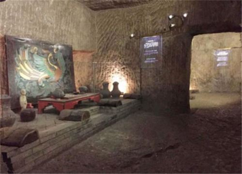 郑成功陵墓之谜：潮涌夜哭与阴兵说的历史持续发展真实相