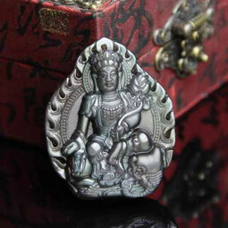 2012年属龙的人性格特点有哪些？本命佛算命网能提供详细分析吗？